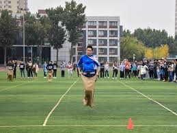 斯洛特谈豪门频繁换帅：情况因人而异